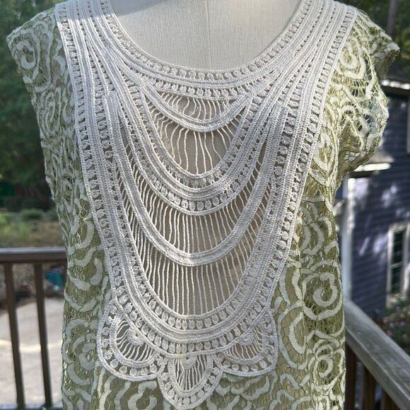 MYSTREE Mint Green Ivory Lace Crochet Cap Sleeve Top S/M - Picture 8 of 9